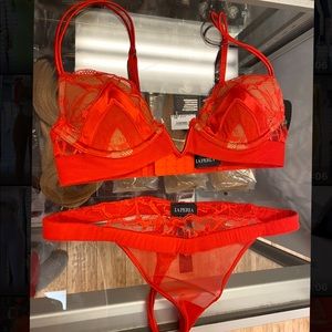 LA PERLA LINGERIE SET